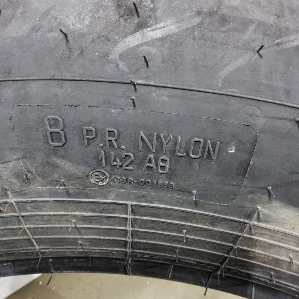 18.4-34 Galaxy 324 R-1 D (8 Ply), 95%