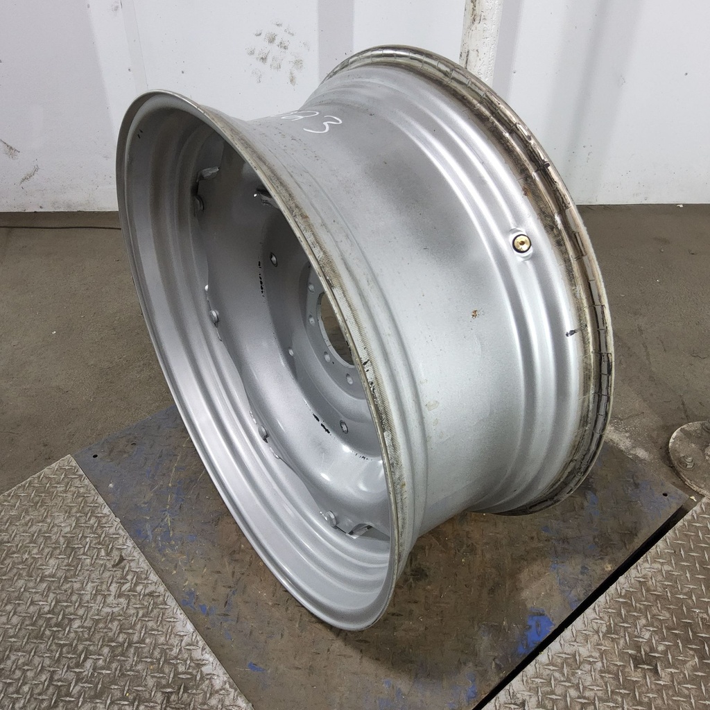 15"W x 34"D, Case IH Silver Mist 8-Hole Rim with Clamp/Loop Style