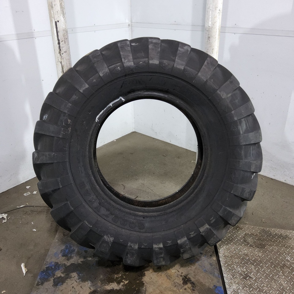13.00-24 Goodyear SGG-2A Grader G-2 F (12 Ply), 85%