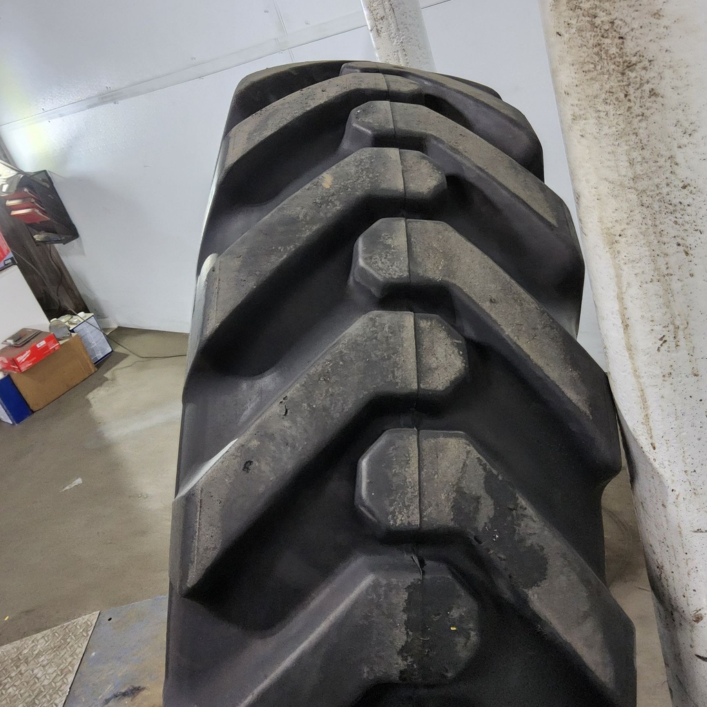13.00-24 Goodyear SGG-2A Grader G-2 F (12 Ply), 85%
