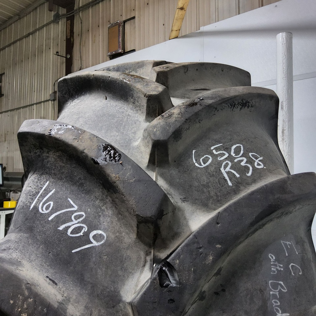 650/85R38 Goodyear Farm DT824 Optitrac R-1W 173A8 90%