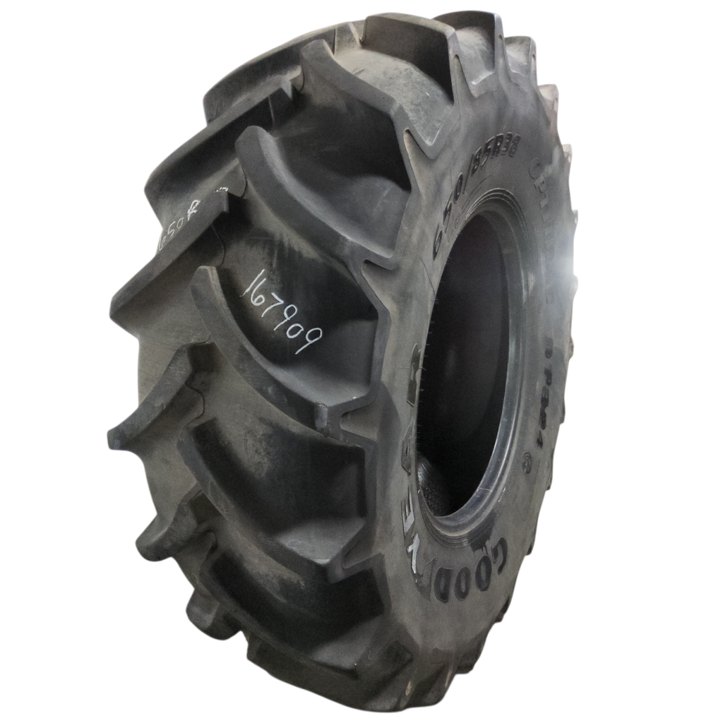 650/85R38 Goodyear Farm DT824 Optitrac R-1W 173A8 90%