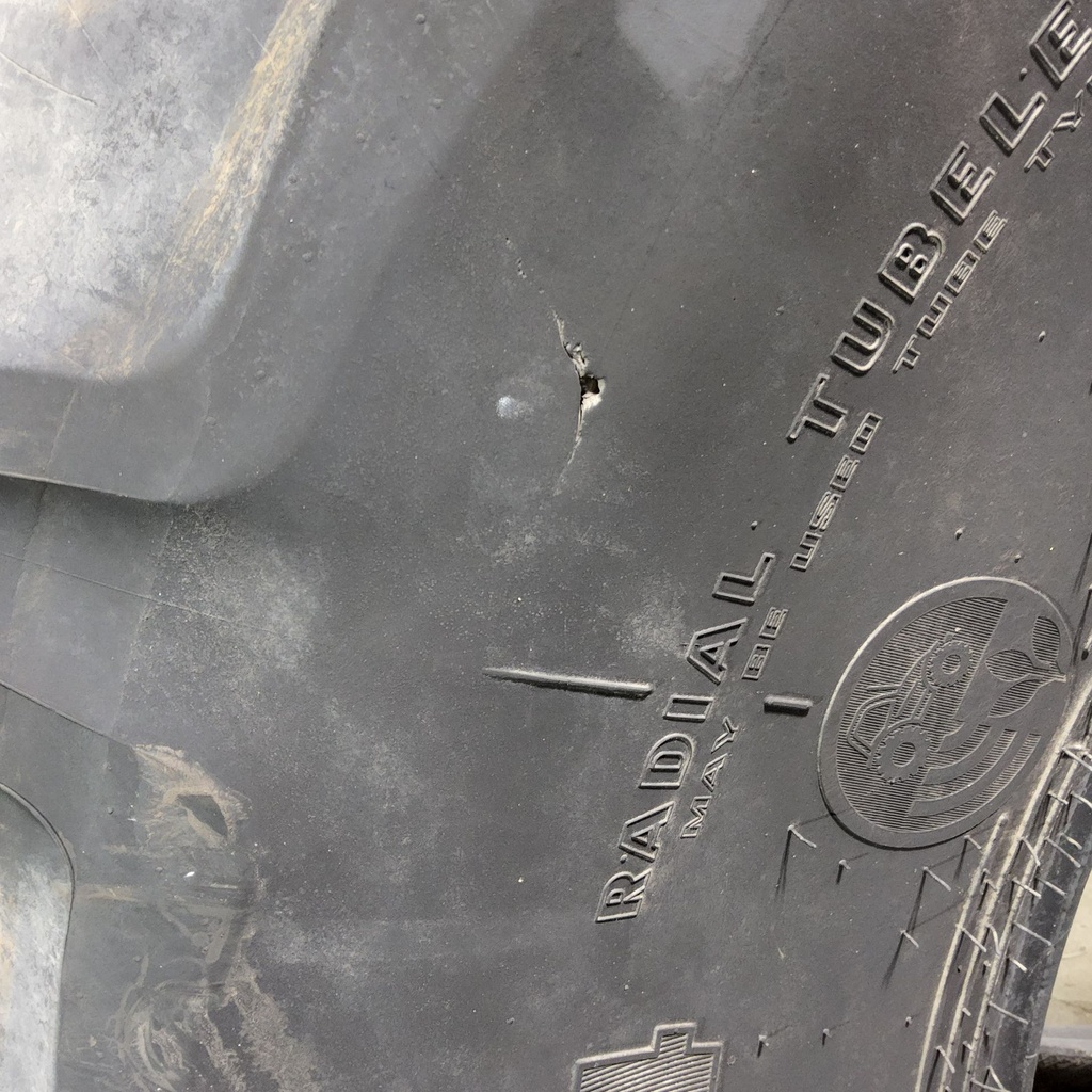 650/85R38 Goodyear Farm DT824 Optitrac R-1W 173A8 90%