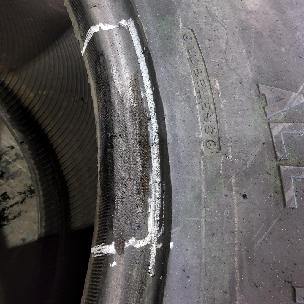 24.5-32 Firestone All Traction Field & Road R-1 E (10 Ply), 85%