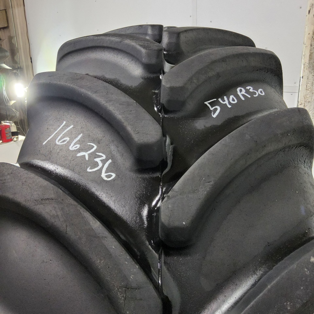 540/65R30 Firestone Radial 9000 R-1W 150B 70%