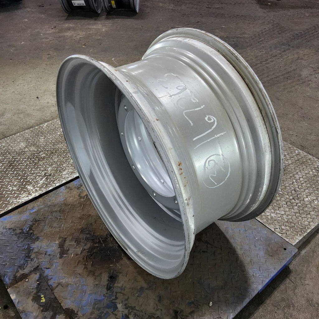 15"W x 30"D, Case IH Silver Mist 12-Hole Stub Disc , 1.62" Offset