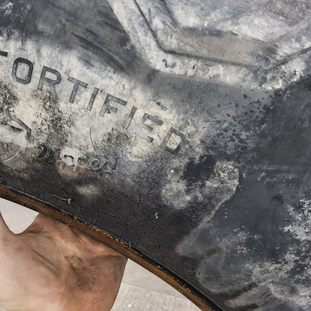 18.4-28 Firestone Traction Field & Road R-1 C (6 Ply), 70%