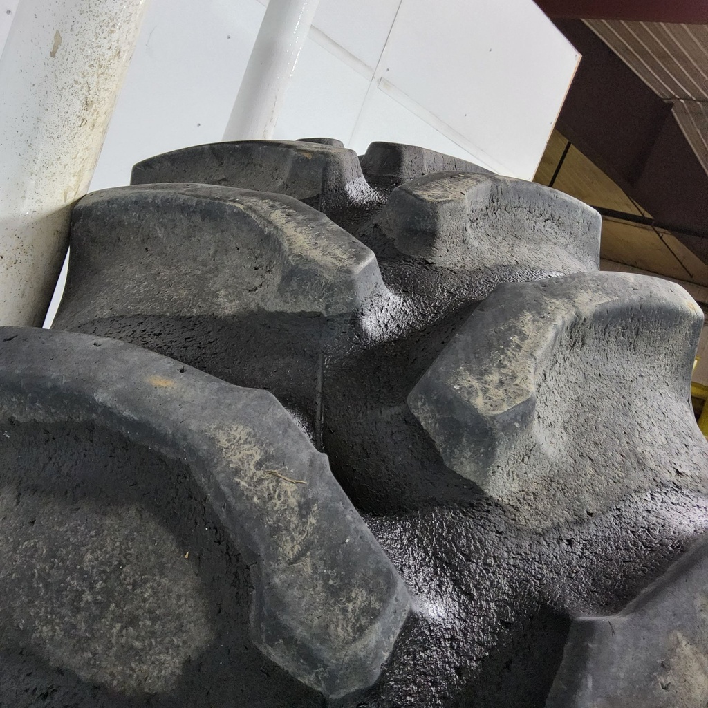 520/85R42 Goodyear Farm UltraTorque Radial R-1 157B 75%