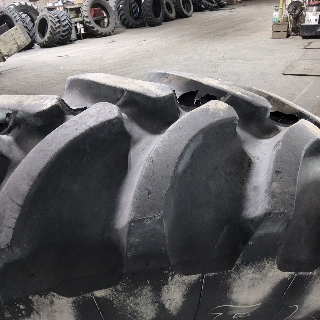 420/90R30 Firestone Radial All Traction FWD R-1 142B 90%