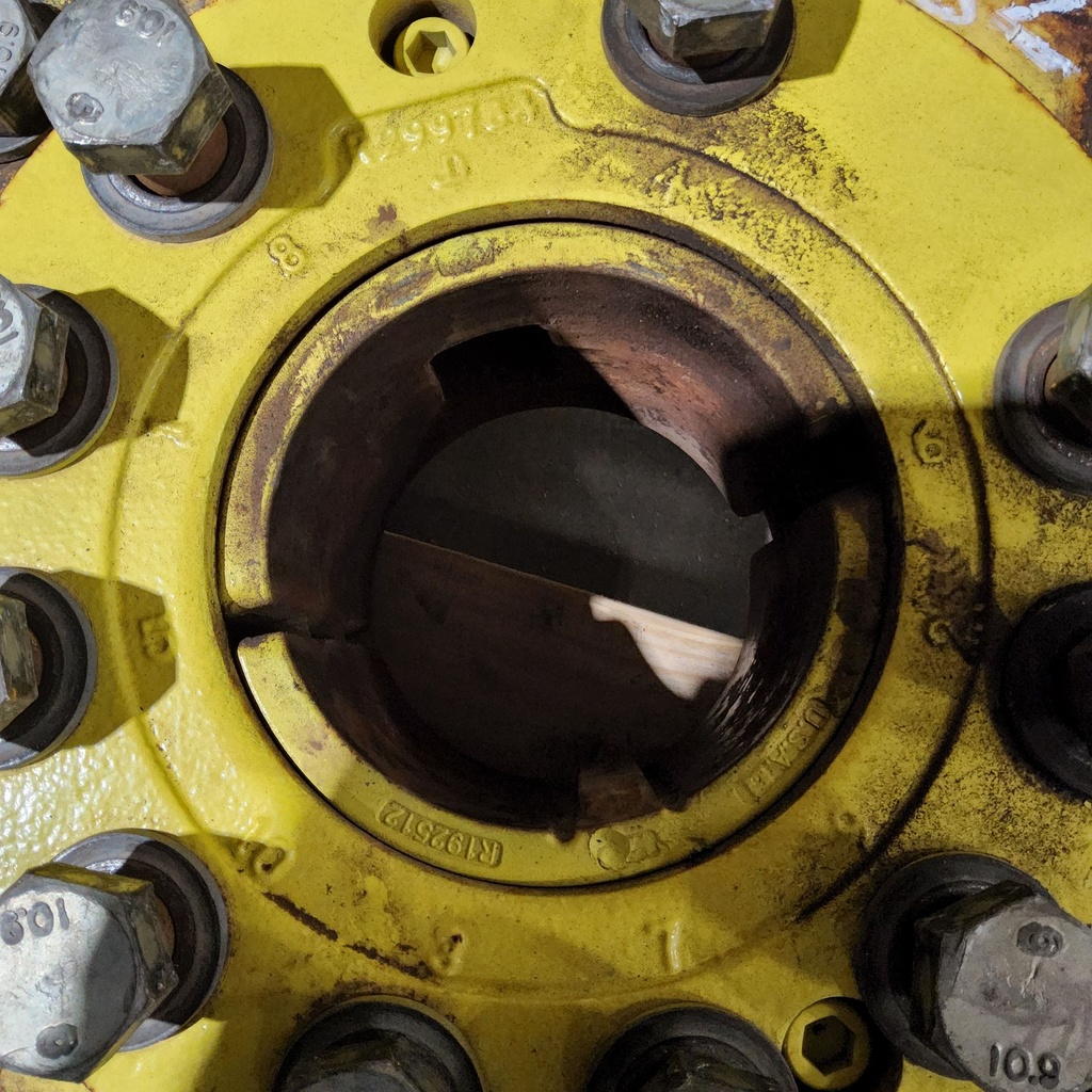10-Hole Wedg-Lok OE Style, 4.72" (120mm) axle, John Deere Yellow