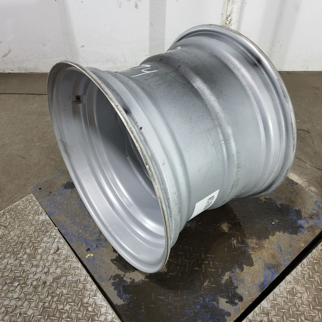 20"W x 26"D, Case IH Silver Mist 10-Hole Formed Plate , -2.75" Offset