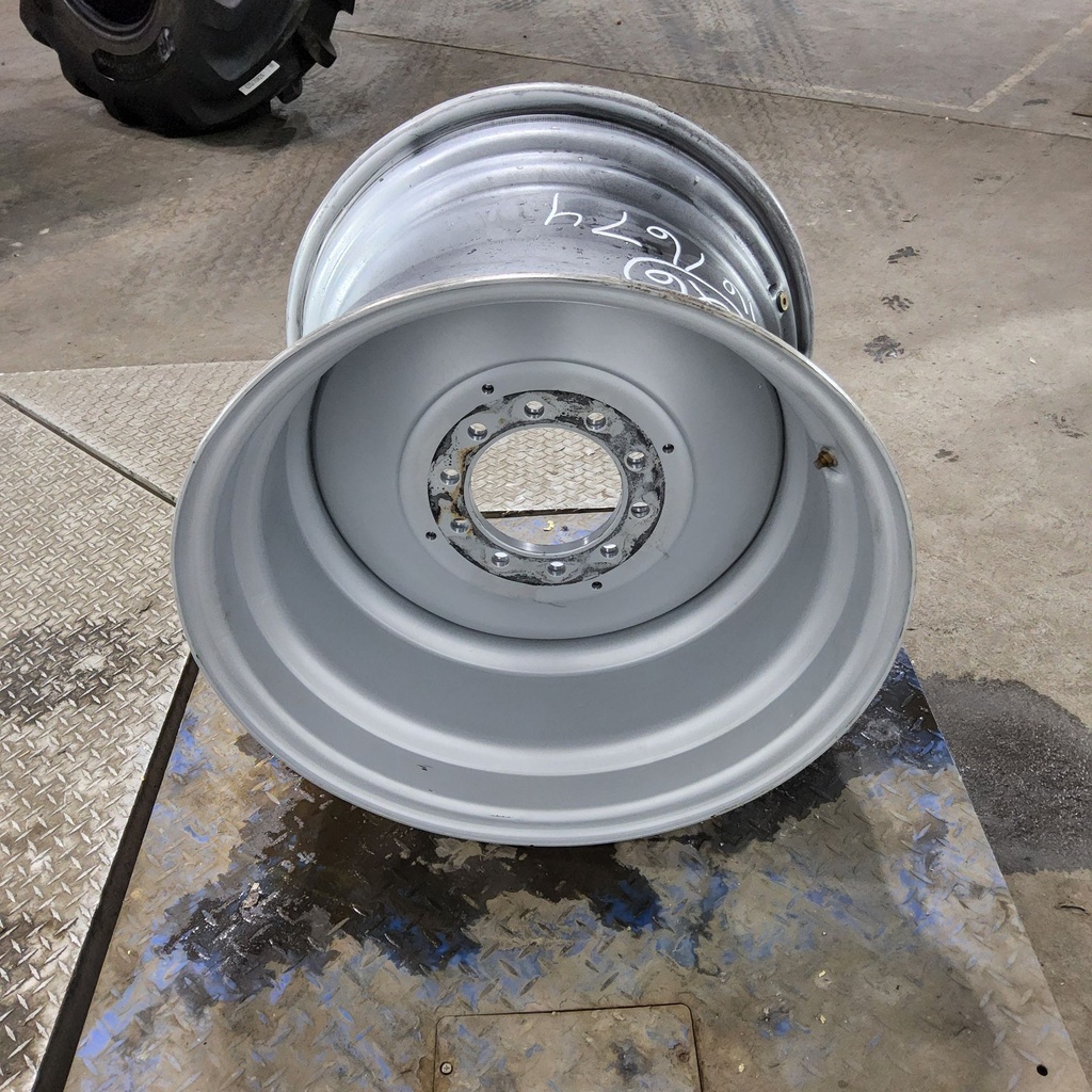 20"W x 26"D, Case IH Silver Mist 10-Hole Formed Plate , -2.75" Offset