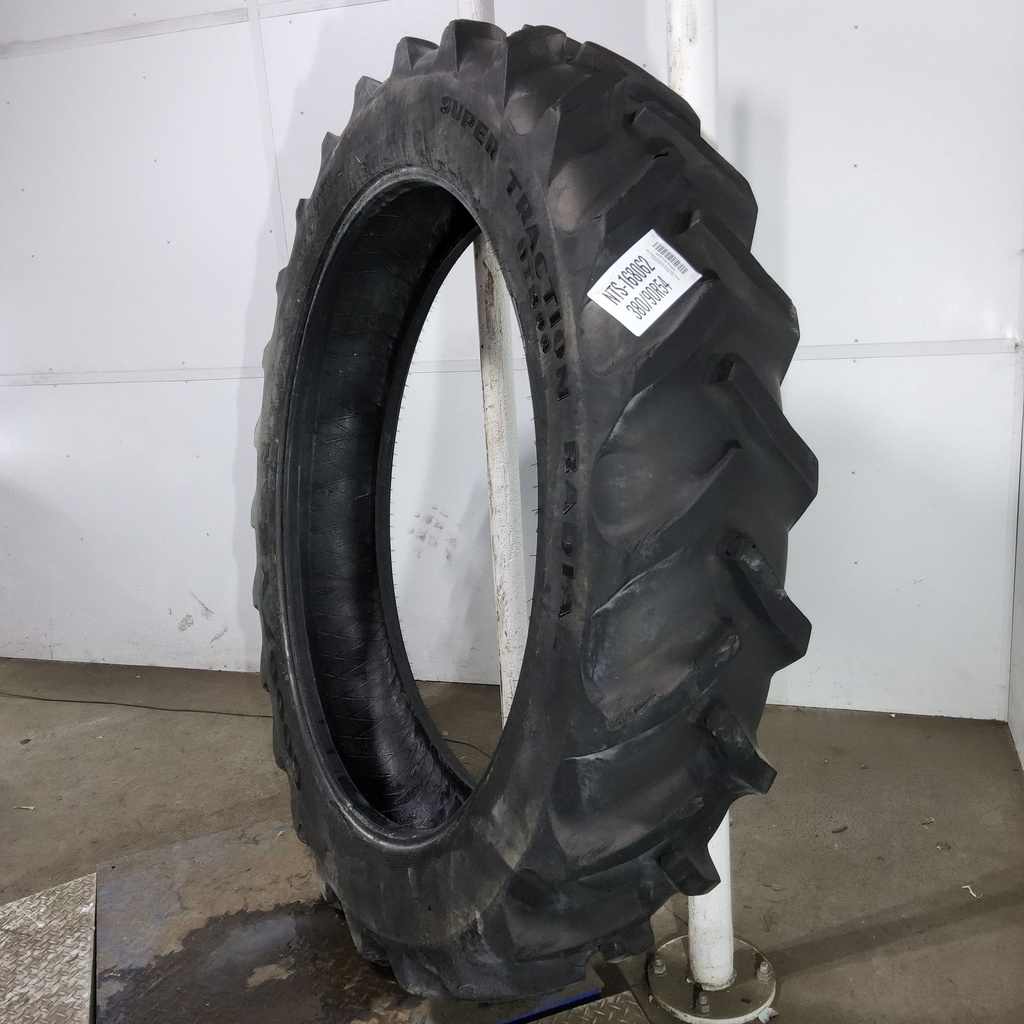 380/90R54 Goodyear Farm DT800 Super Traction R-1W 152A8 70%