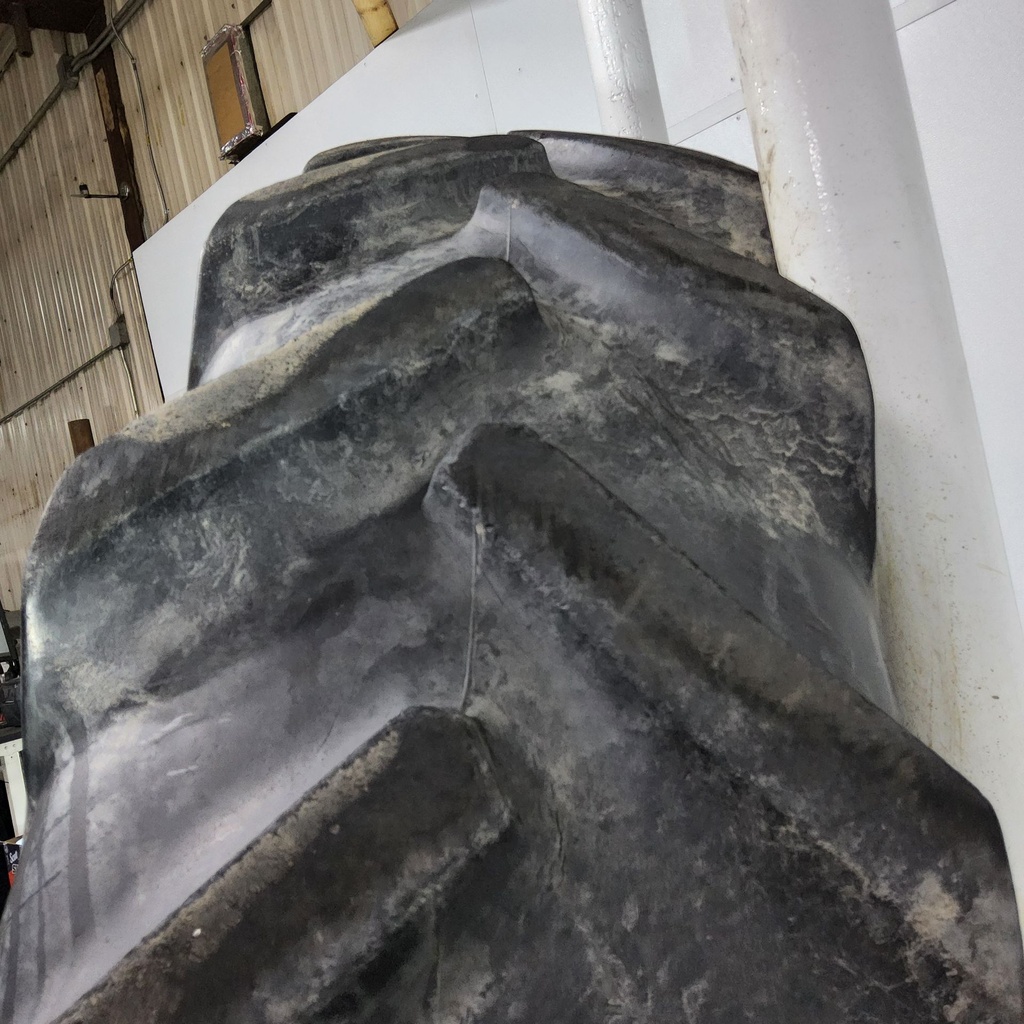 380/90R54 Goodyear Farm DT800 Super Traction R-1W 152A8 45%