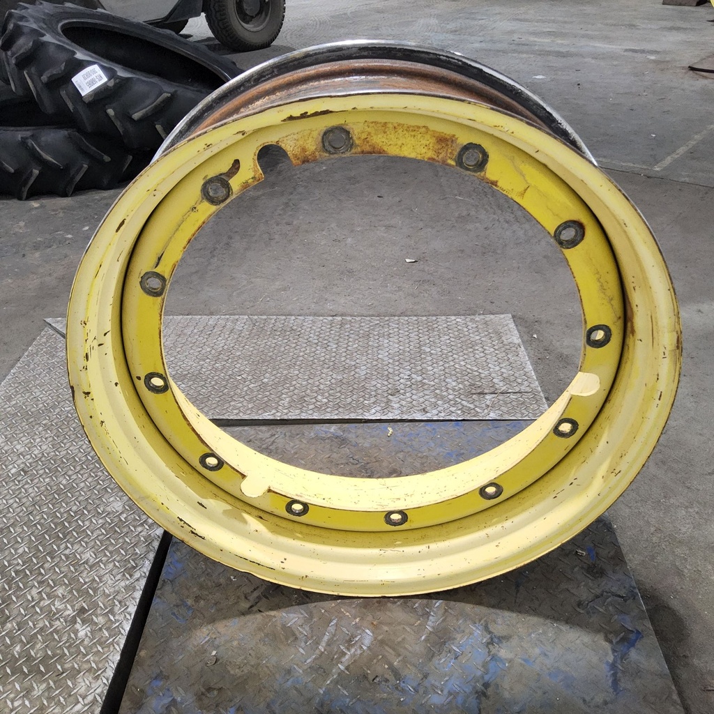 12"W x 38"D, John Deere Yellow 12-Hole Stub Disc , 1.62" Offset