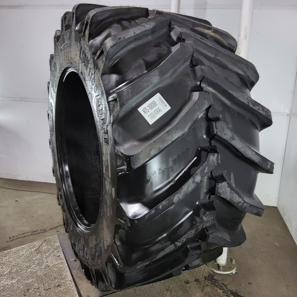 LSW1100/45R46 Goodyear Farm DT930 R-1W 201D 99%