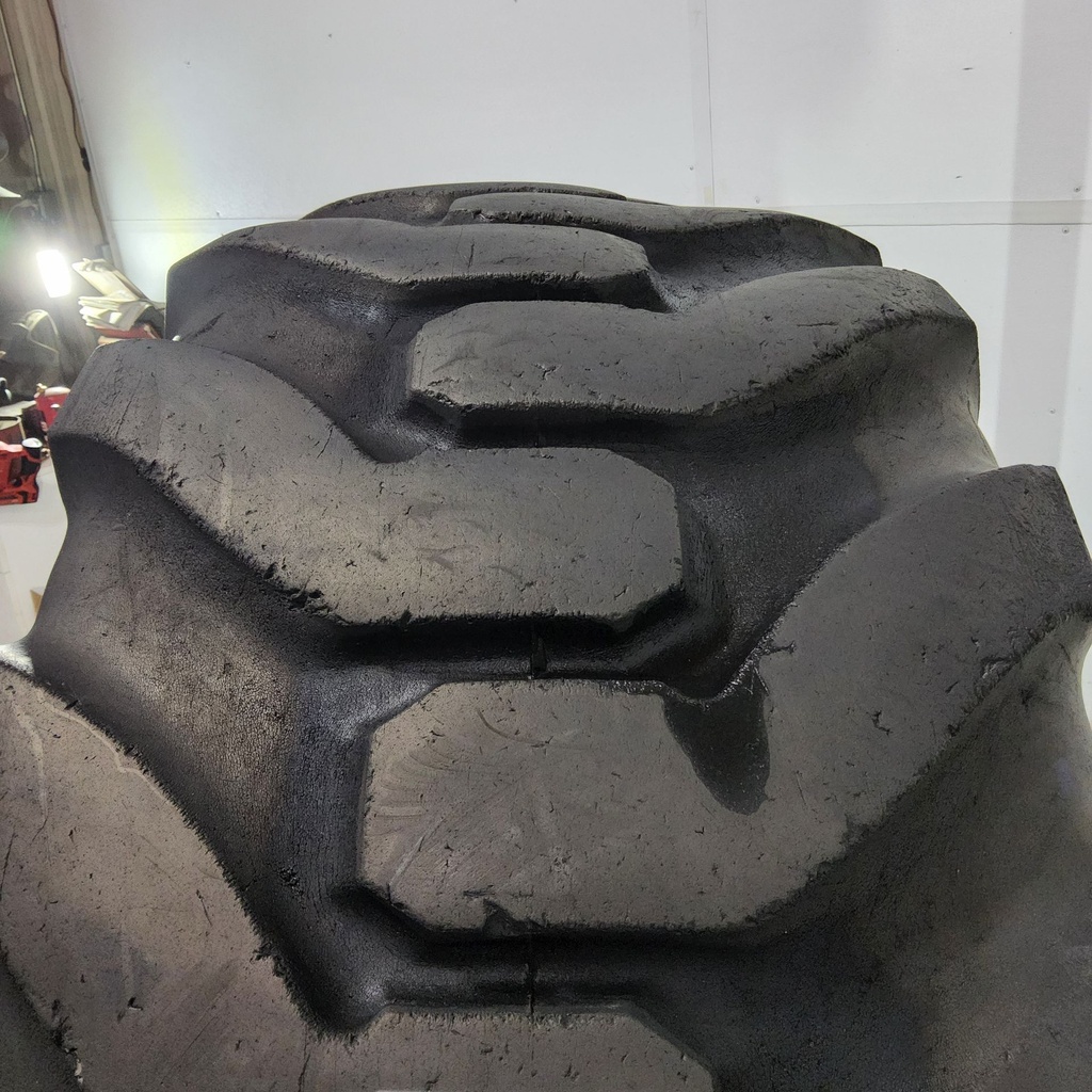 20.5-25 Primex Power Traction Grader-Loader L-2 H (16 Ply), 65%