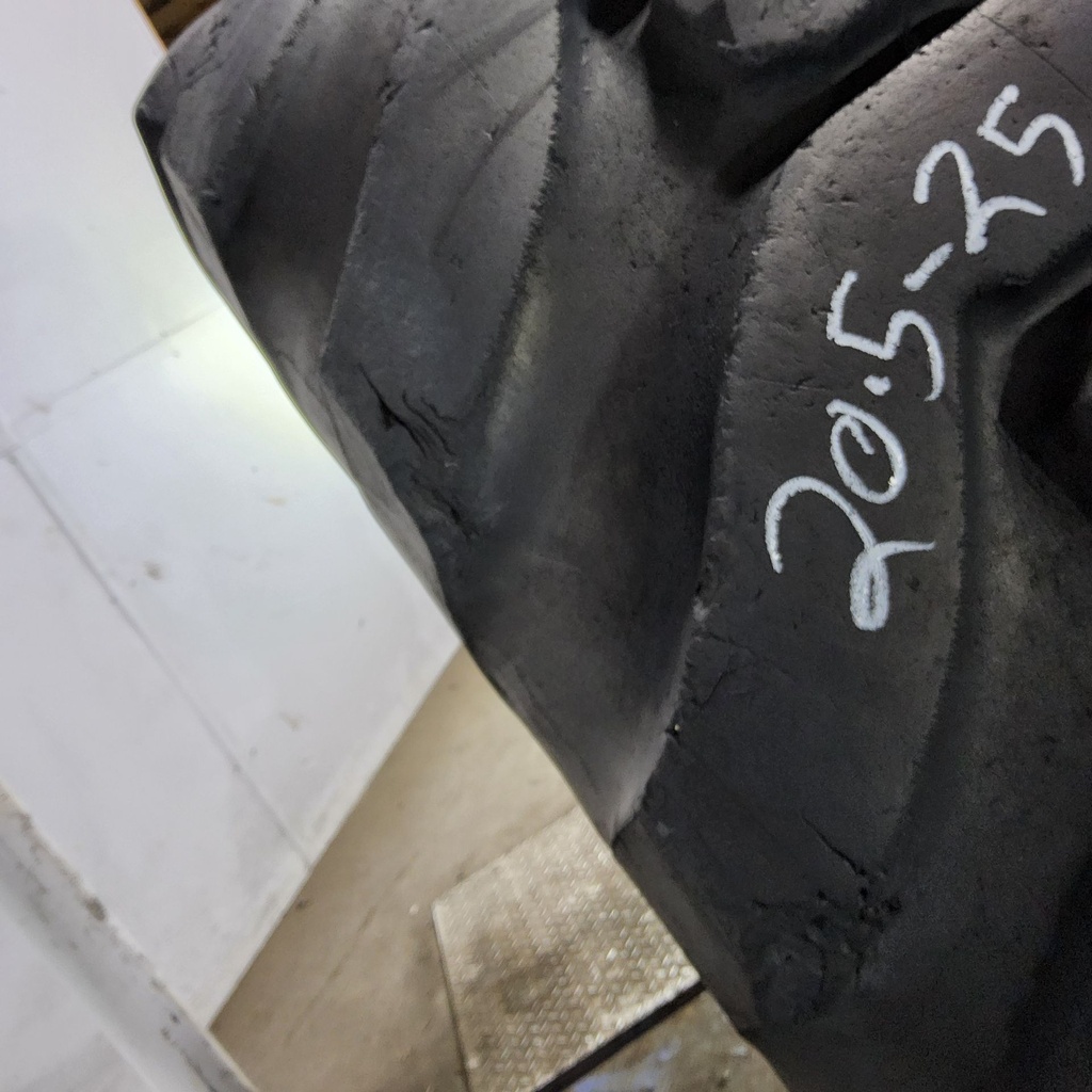 20.5-25 Primex Power Traction Grader-Loader L-2 H (16 Ply), 65%