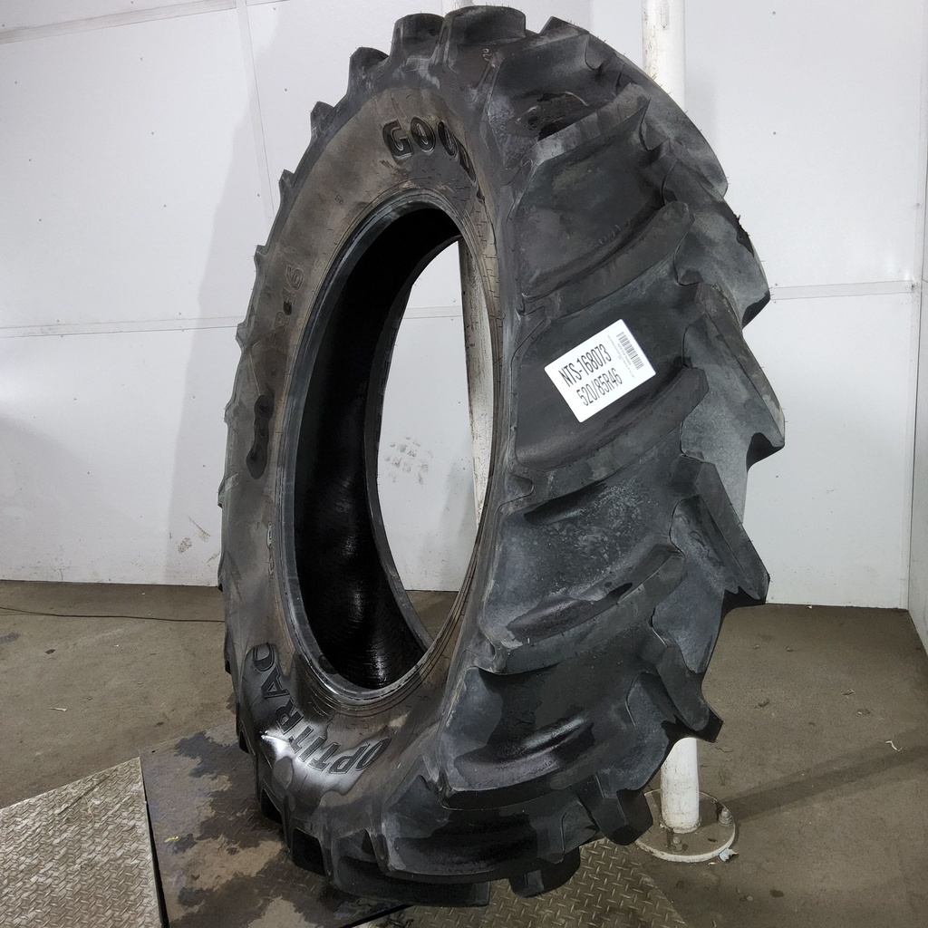 520/85R46 Goodyear Farm Optitrac R-1W 158D 99%