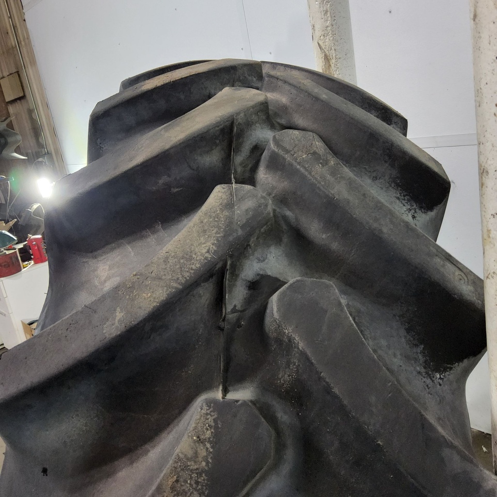 16.9R30 Firestone Radial All Traction FWD R-1 137A8 85%