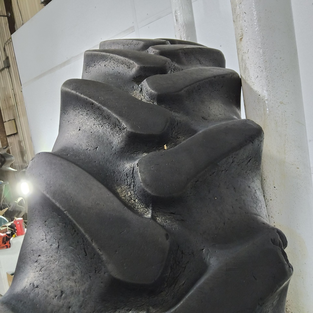 320/90R50 Titan Farm TT49V Radial R-1W 161A8 40%