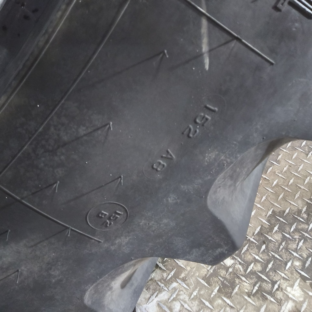 380/90R54 Firestone Radial 9000 R-1W 152A8/152B 80%