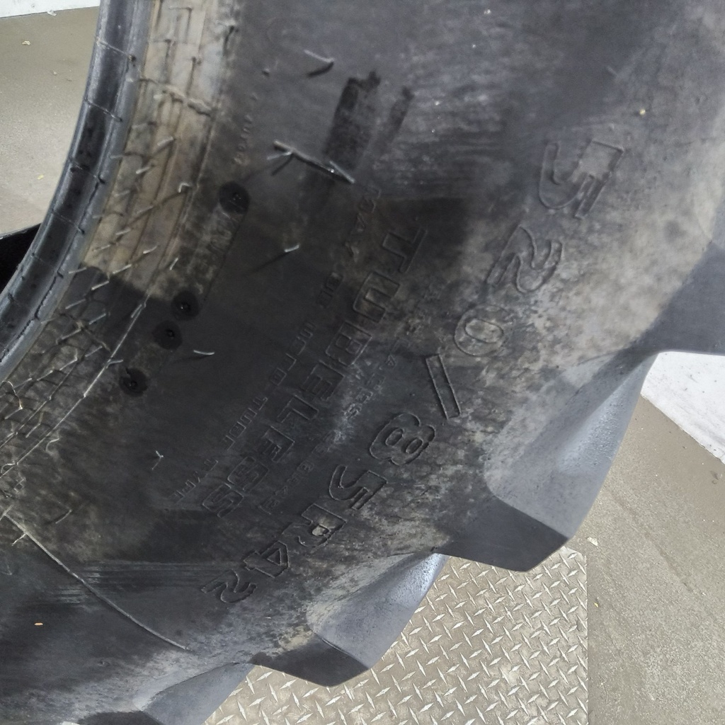 520/85R42 Goodyear Farm UltraTorque Radial R-1 157B 80%