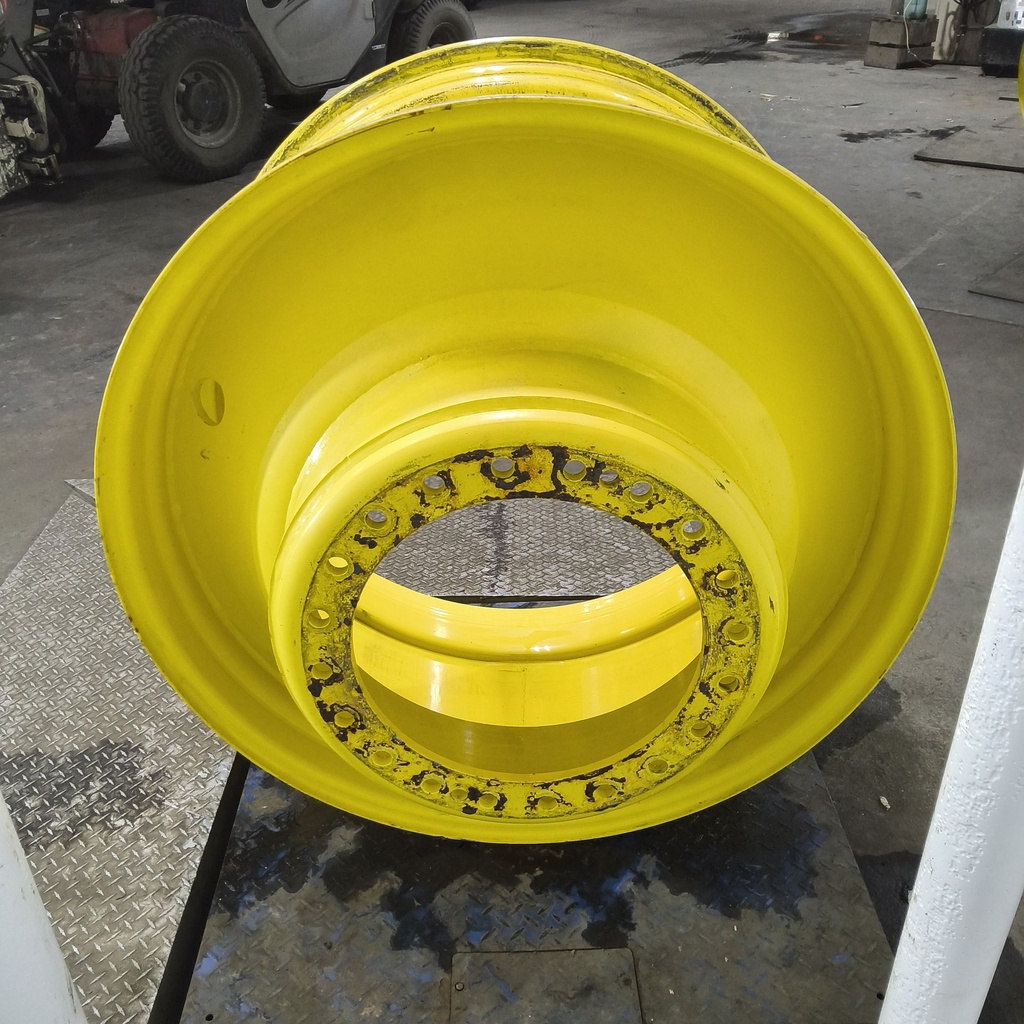 23"W x 42"D, John Deere Yellow 20-Hole Straddle Dual - Outside Dual , -21.5" Offset