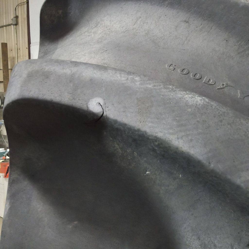 LSW1250/35R46 Goodyear Farm Custom Flo Grip R-2 202B 80%