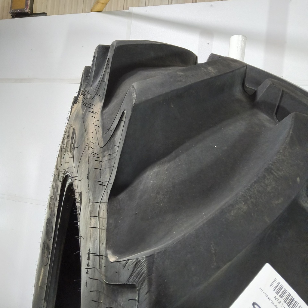 710/75R42 Goodyear Farm Optitrac R-1W 175D 85%