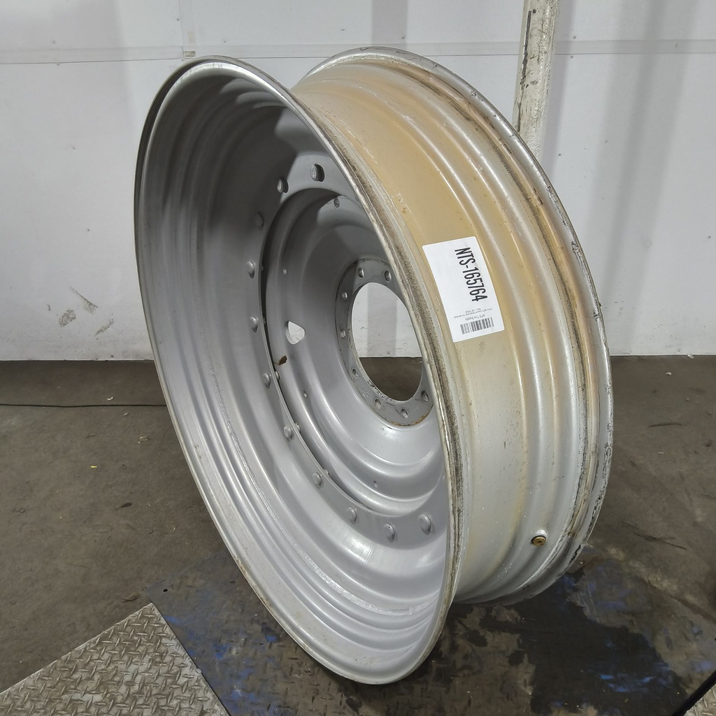 12"W x 46"D, Case IH Silver Mist 16-Hole Stub Disc , 1.56" Offset