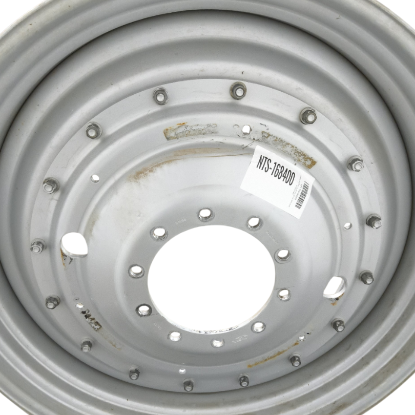 10-Hole Stub Disc Center for 38"-54" Rim, Case IH Silver Mist