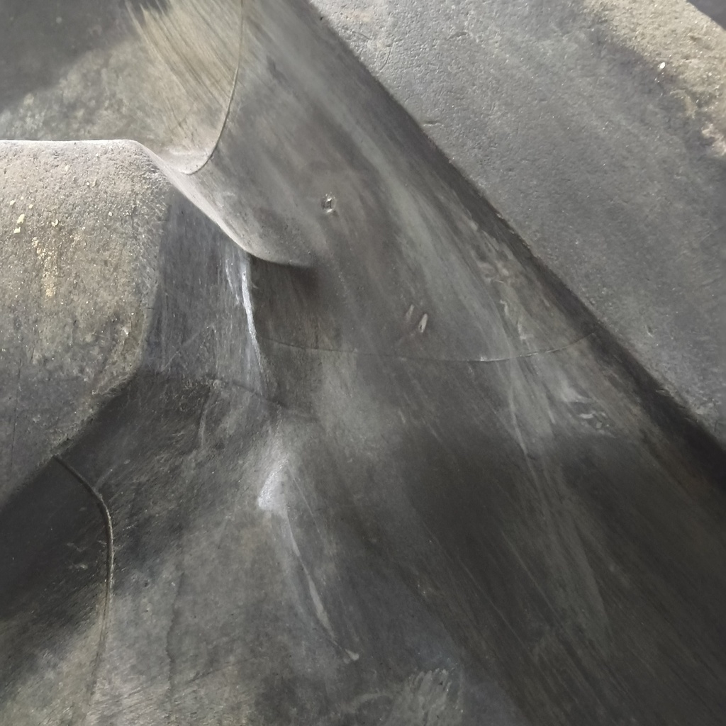 IF650/85R38 Michelin Axiobib R-1W 179D 50% IF650/85R38 Michelin Axiobib R-1W 179D 50% 650/85R38 Michelin 50%