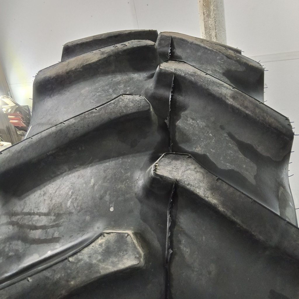 16.9-28 Firestone Super All Traction II 23 R-1 C (6 Ply), 95%