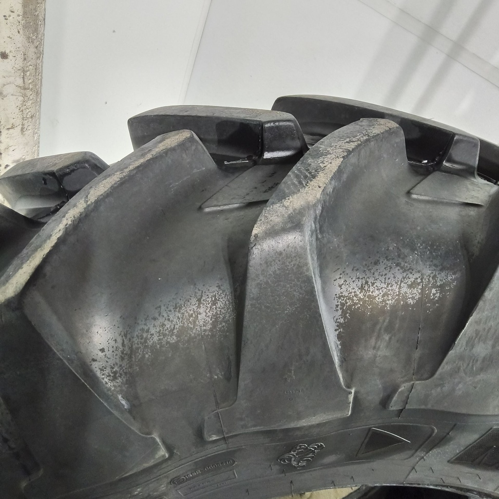 16.9R28 Michelin AgriBib R-1W 136A8 90%