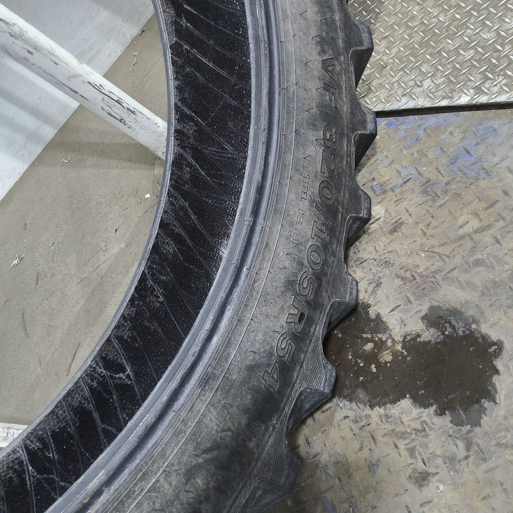 VF320/105R54 Alliance Agriflex+ 354 R-1W 172D 70%