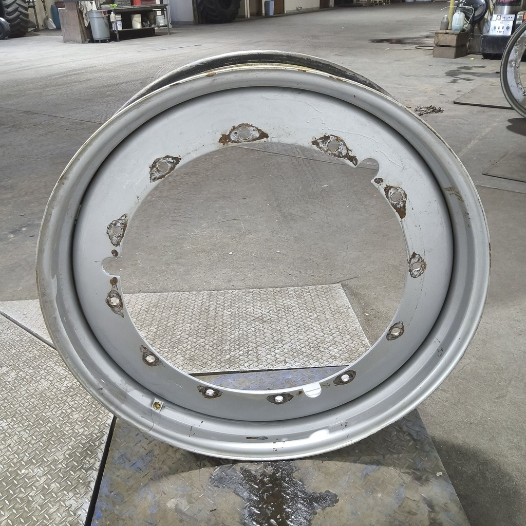 10"W x 42"D, Case IH Silver Mist 12-Hole Stub Disc , 1.62" Offset