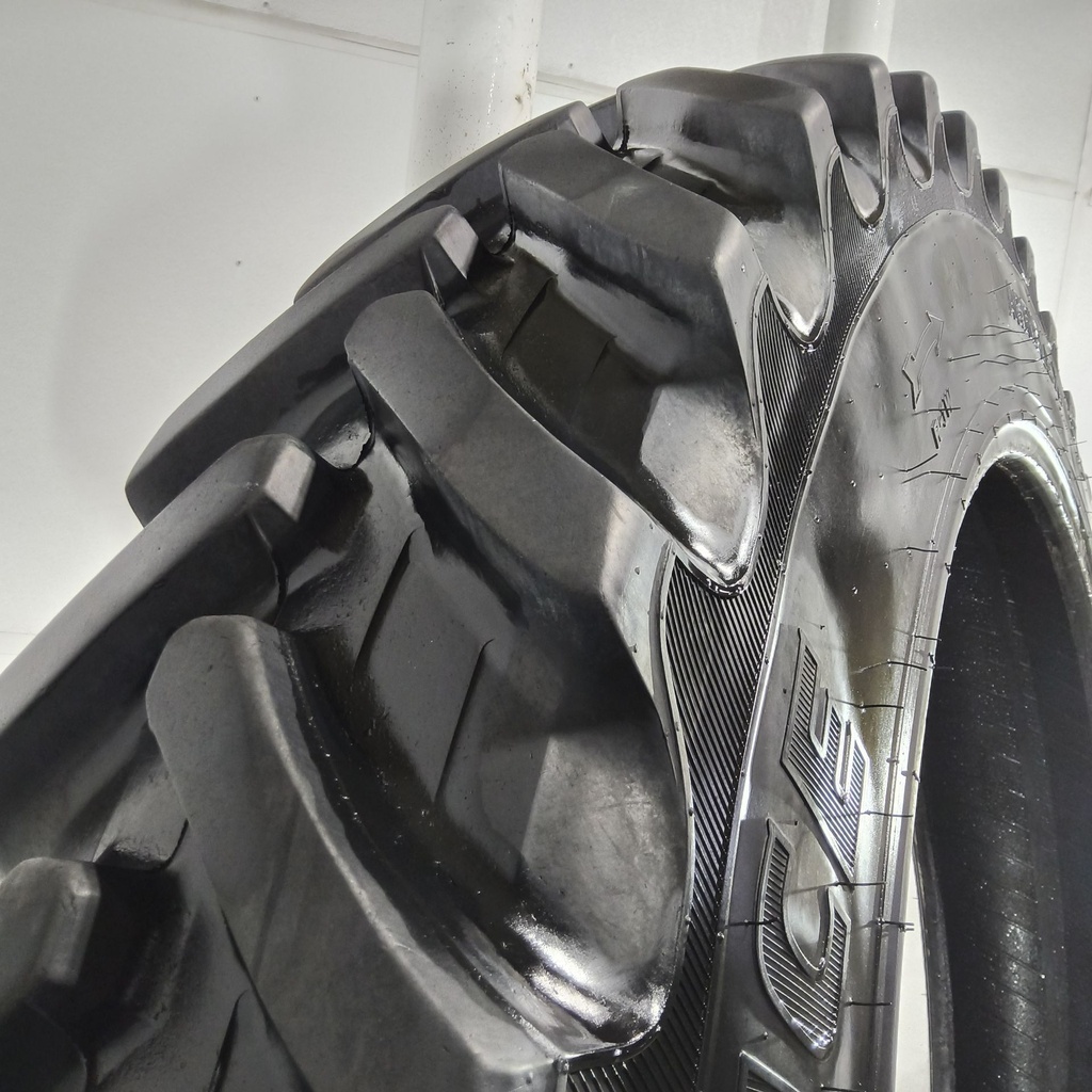 VF320/105R54 Alliance Agriflex+ 354 R-1W 172D 80%