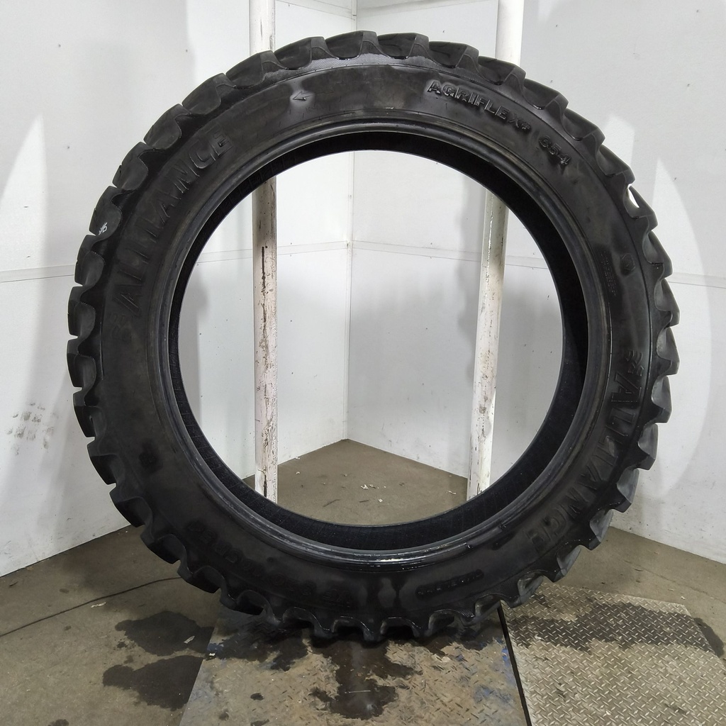 VF320/105R54 Alliance Agriflex+ 354 R-1W 172D 75%