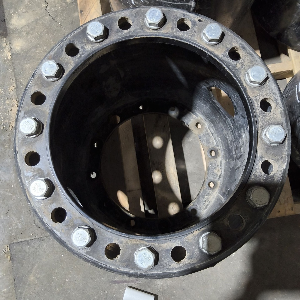 12-Hole 21.5"L FWD Spacer, Black