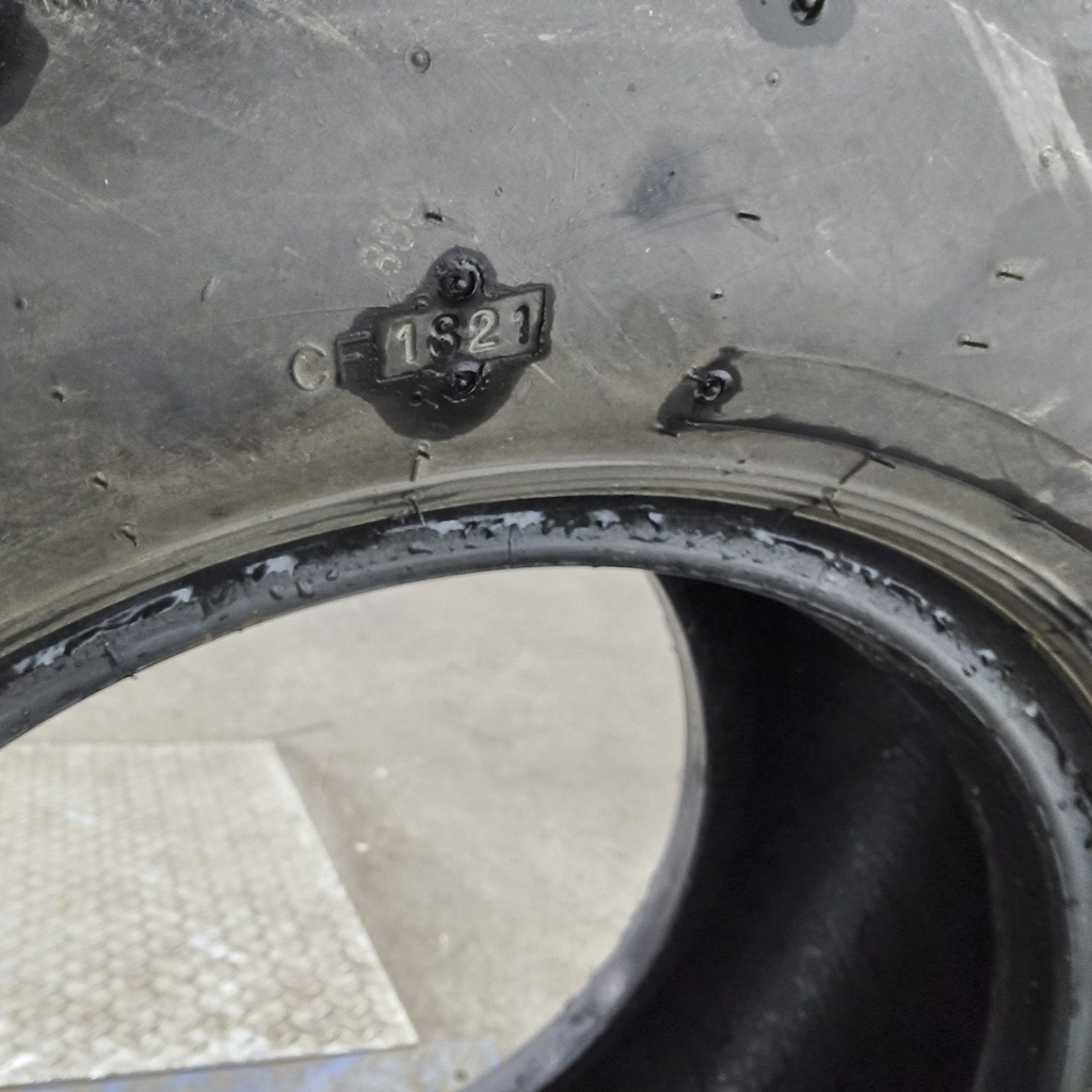 31x13.50-15 Titan Farm Flo-Trac Rib HF-1 G (14 Ply), 80%