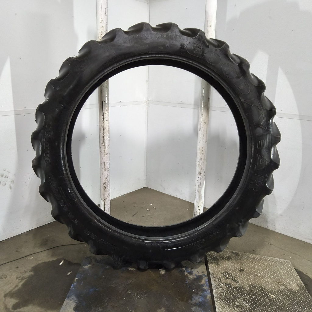 320/90R54 Goodyear Farm DT800 Super Traction R-1W 149A8 55%
