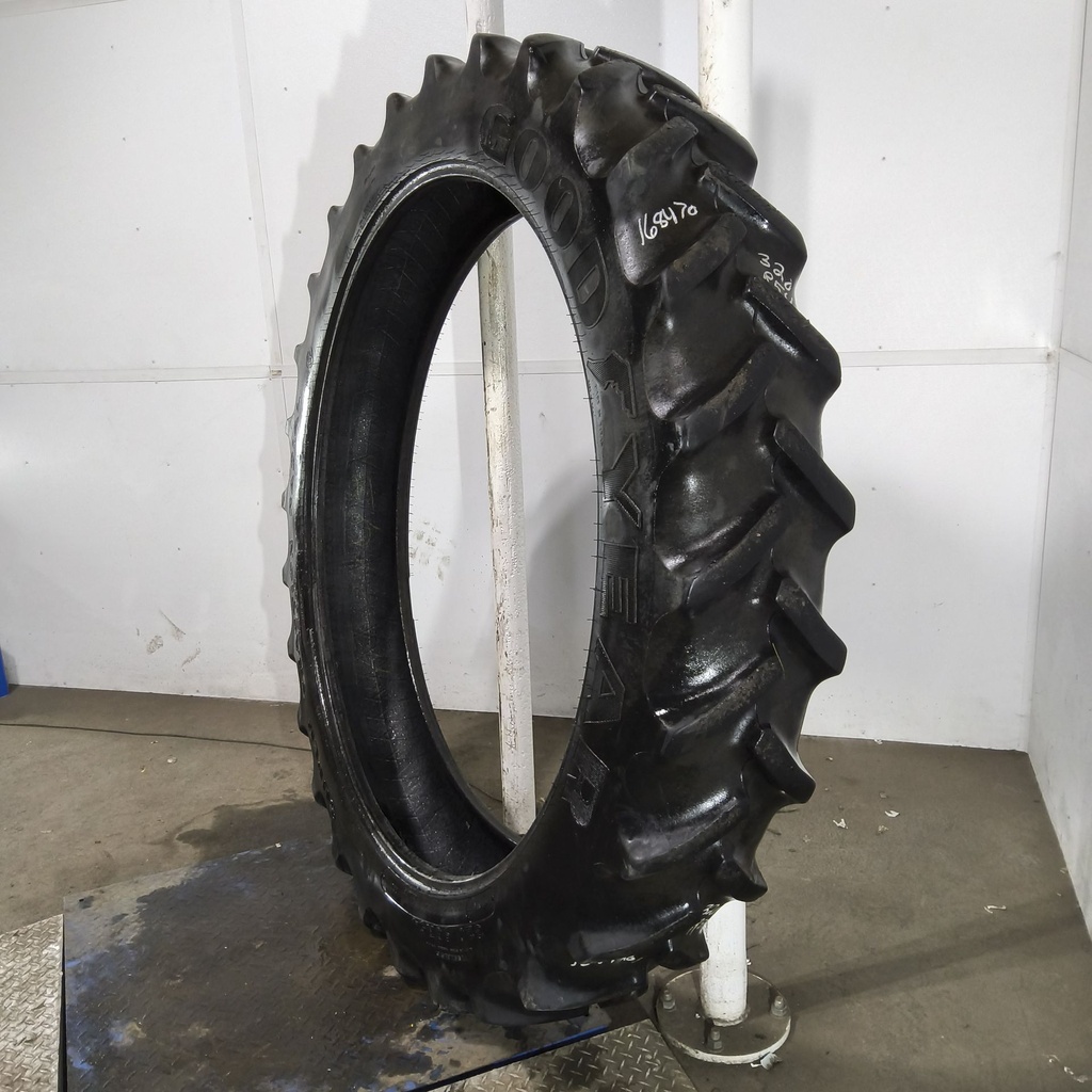 320/90R54 Goodyear Farm DT800 Super Traction R-1W 149A8 55%