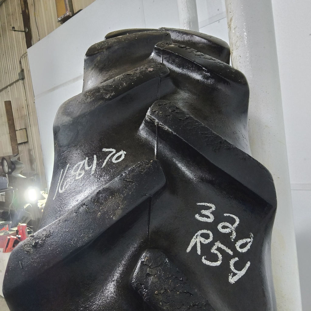 320/90R54 Goodyear Farm DT800 Super Traction R-1W 149A8 55%