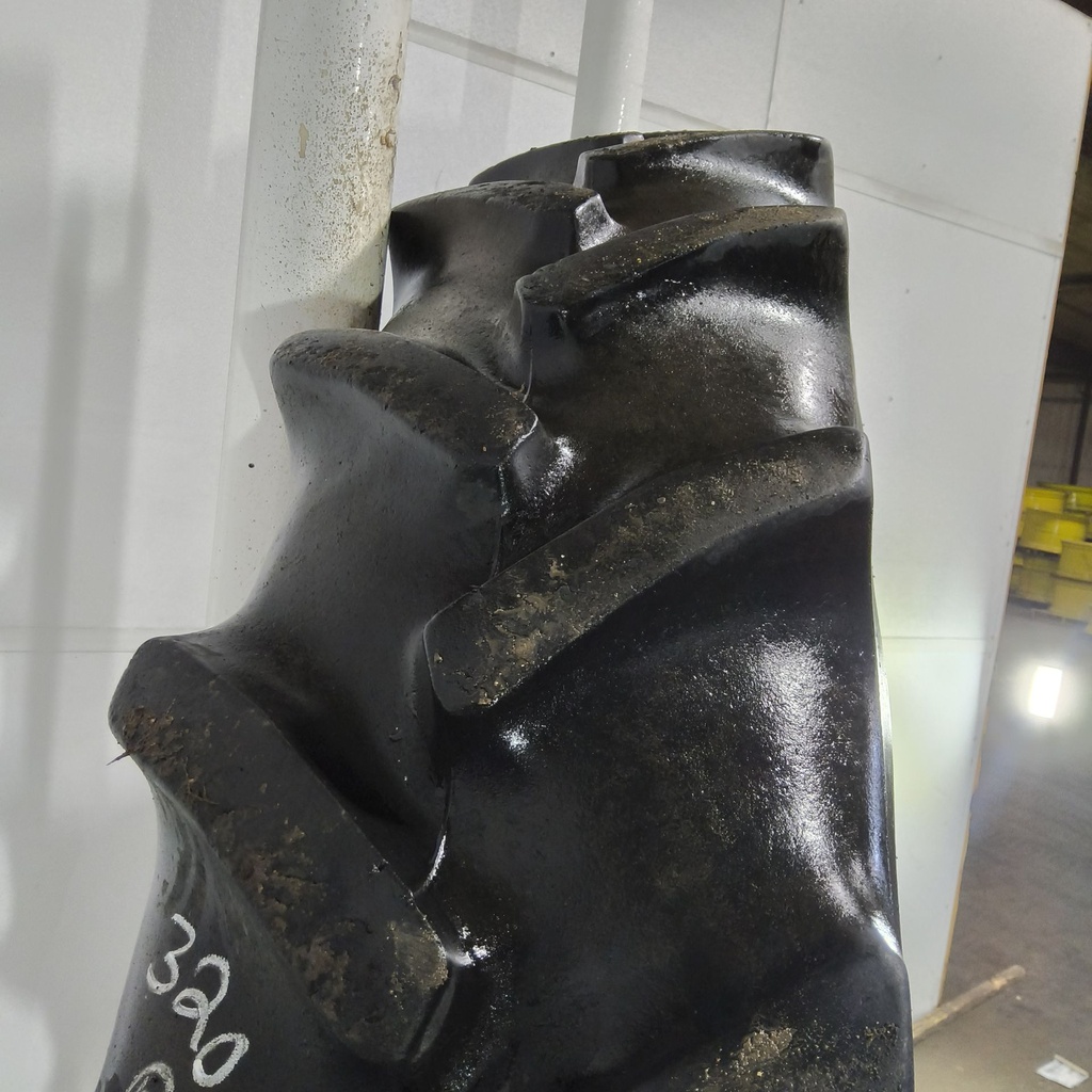 320/90R54 Goodyear Farm DT800 Super Traction R-1W 149A8 55%