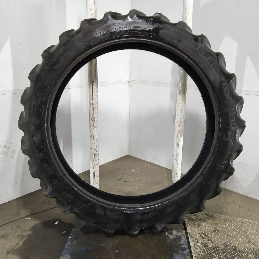 320/90R54 Goodyear Farm DT800 Super Traction R-1W 149A8 70%