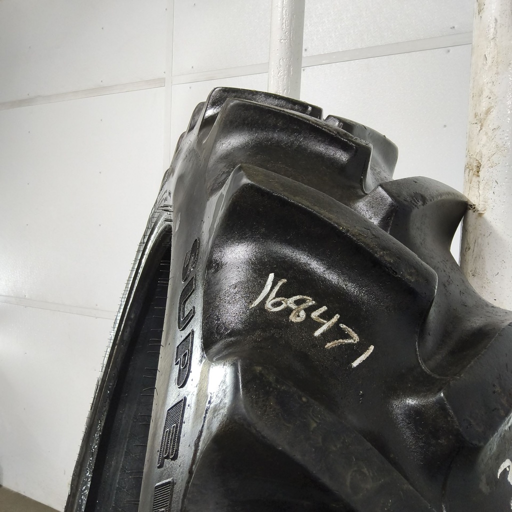 320/90R54 Goodyear Farm DT800 Super Traction R-1W 149A8 70%