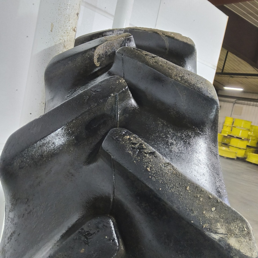 320/90R54 Goodyear Farm DT800 Super Traction R-1W 149A8 70%