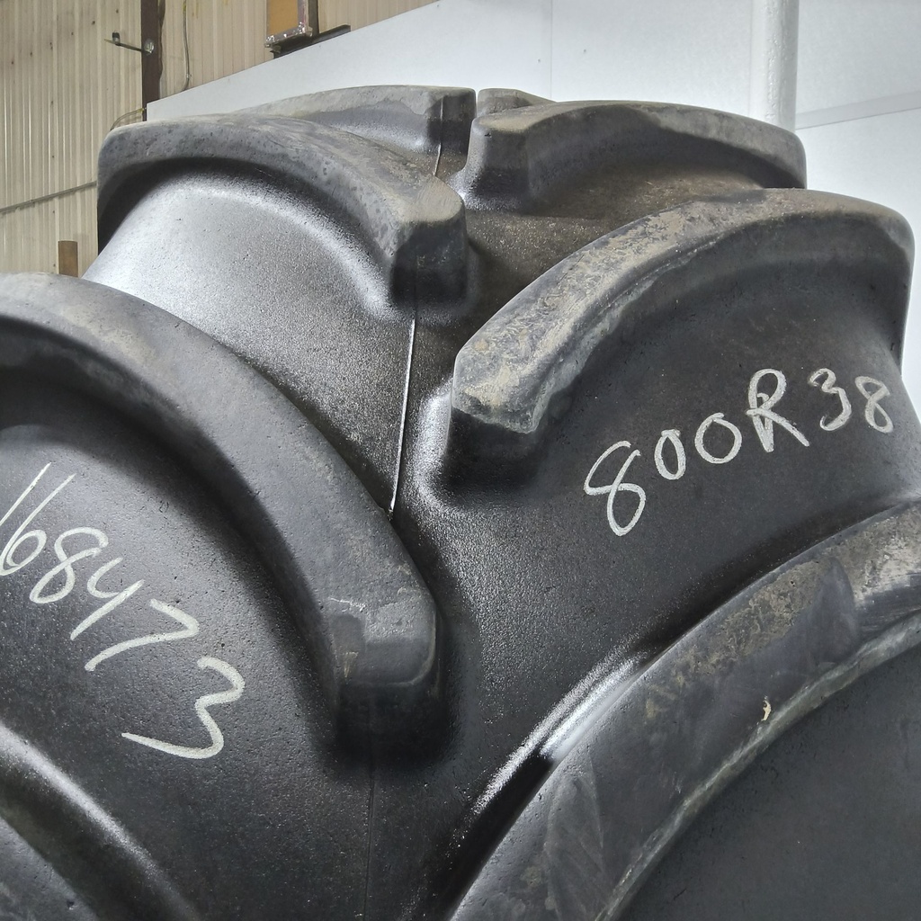 800/70R38 Firestone Maxi Traction R-1W 173D/173B 85%