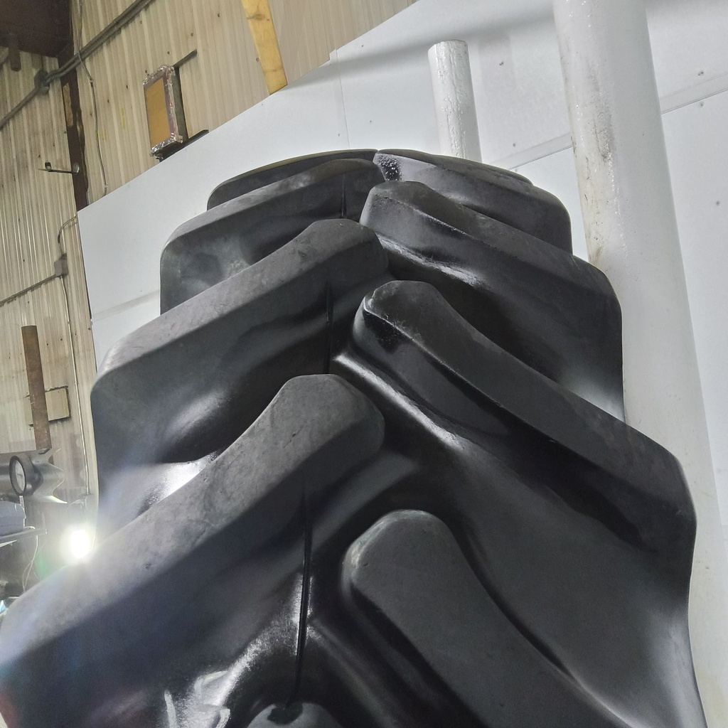 380/90R54 Firestone Radial 9000 R-1W 152A8/152B 80%